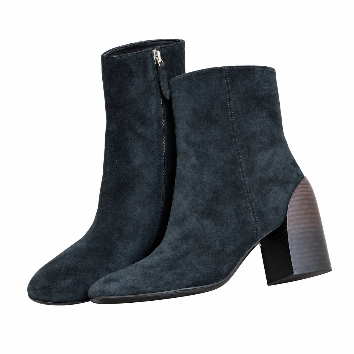 Hermès | Women’s Signature Calfskin Shoes | Where Heritage Meets Contemporary Style