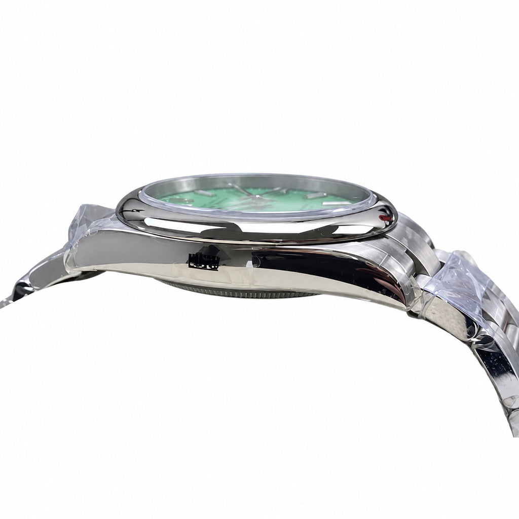 Rolex Classic Swiss-Made Luxury Watch | Superlative Chronometer | Timeless Elegance