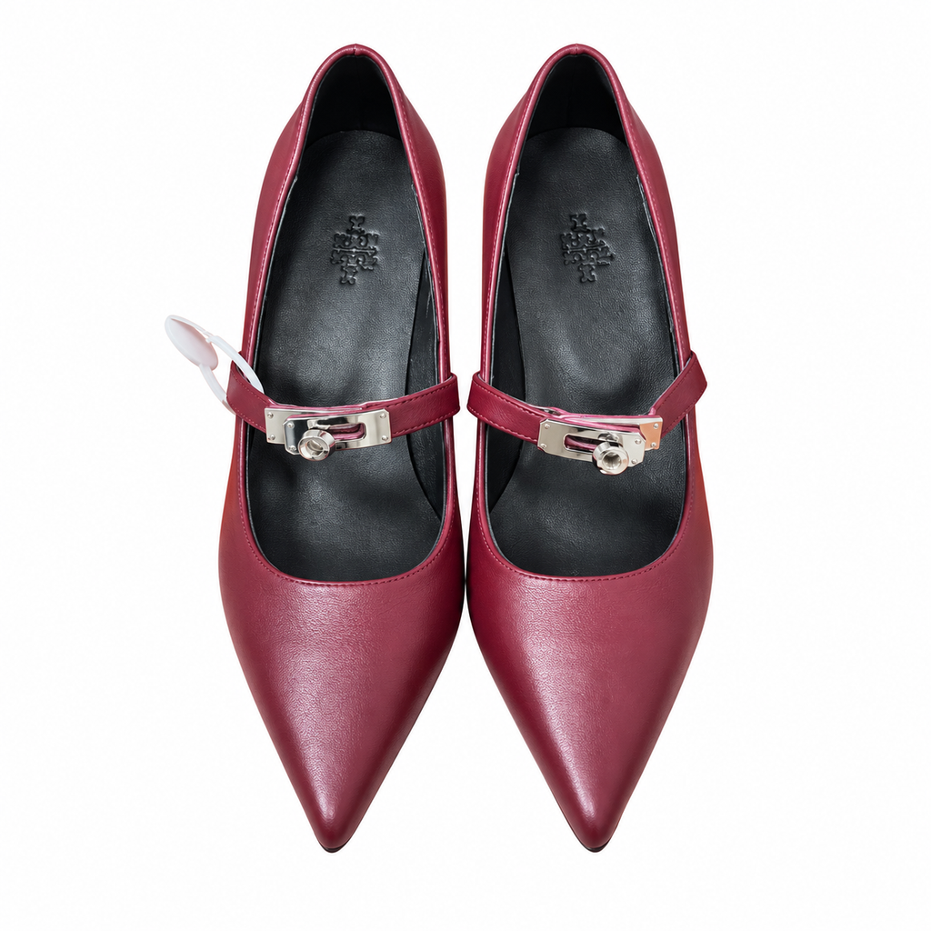 Hermès | Women’s Heeled Calfskin Shoes | The Colour of Confidence